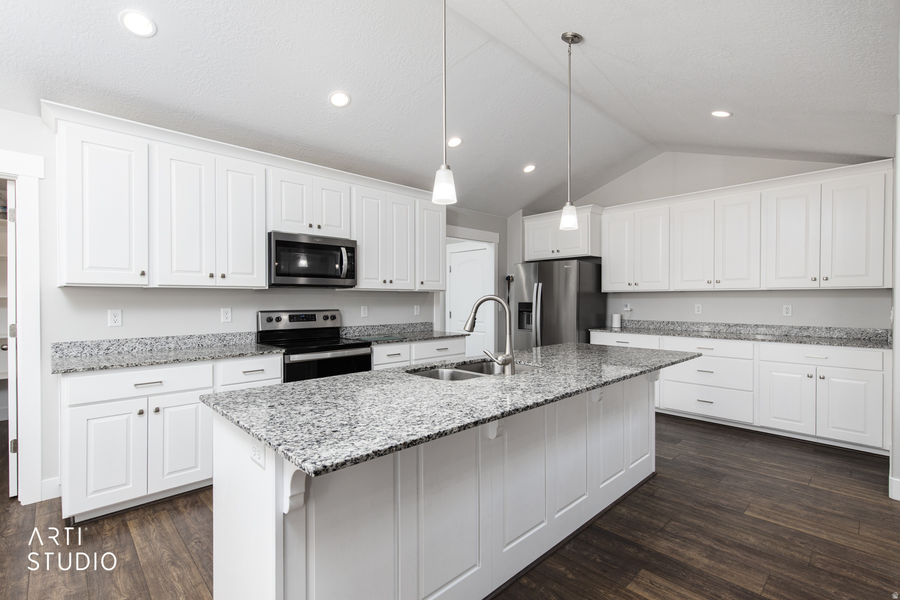 MAPLE MOUNTAIN - Residential