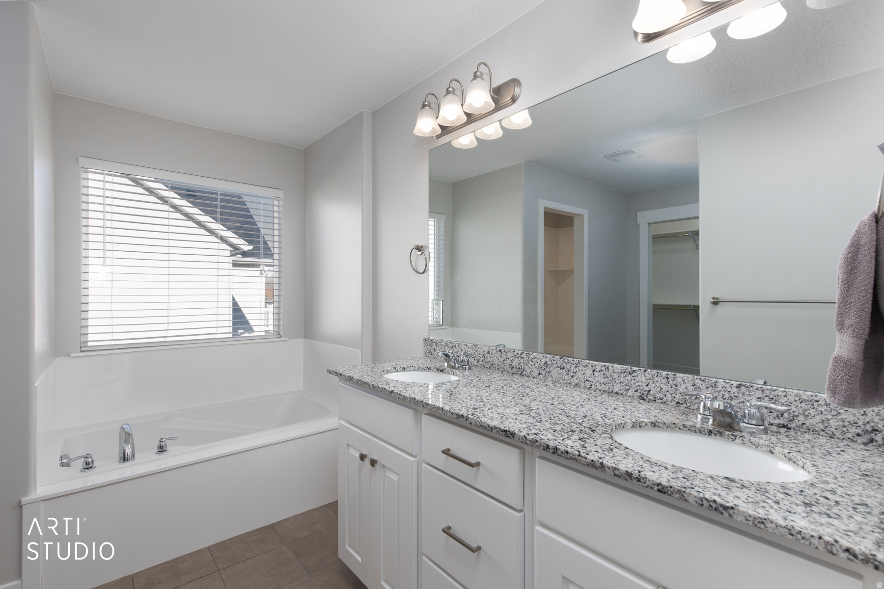 MAPLE MOUNTAIN - Residential