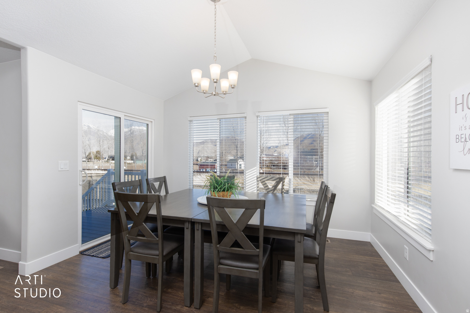 MAPLE MOUNTAIN - Residential