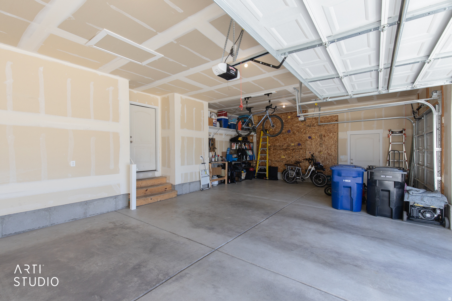 MAPLE MOUNTAIN - Residential