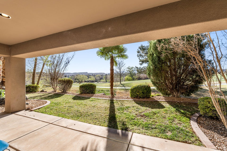 BLACKROCK CONDOS AT STONEBRIDGE - Residential