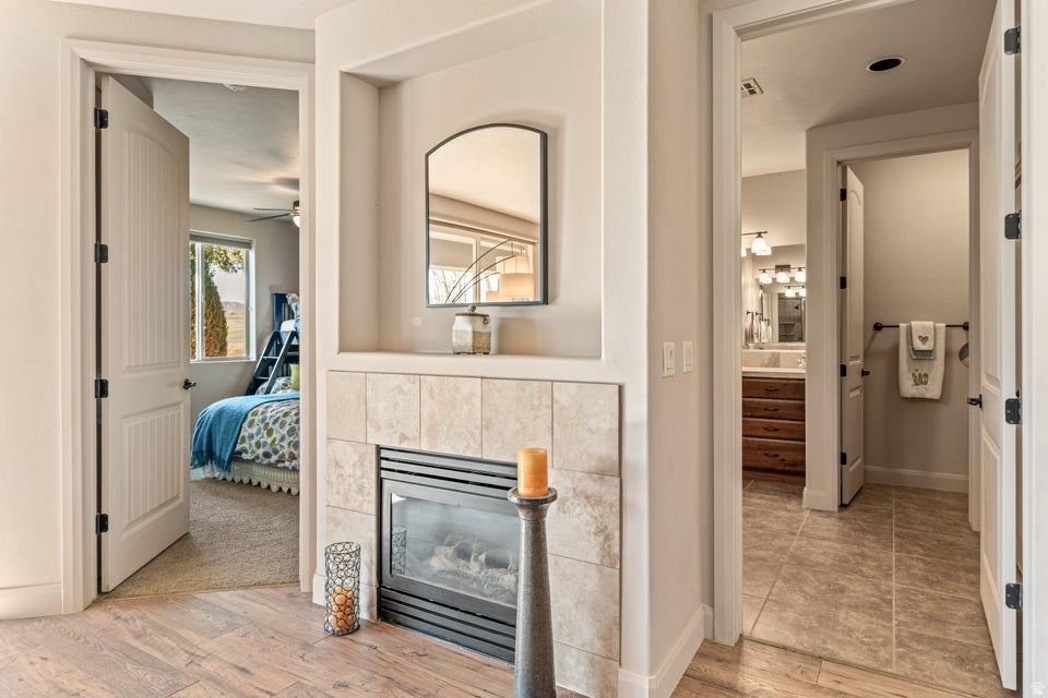 BLACKROCK CONDOS AT STONEBRIDGE - Residential