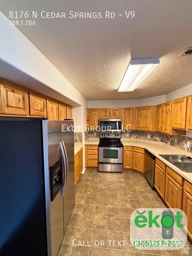 WILLOW SPRINGS - Residential Lease