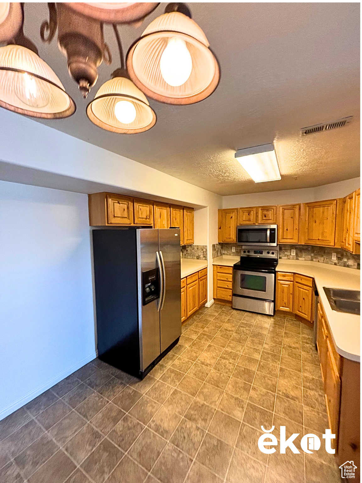 WILLOW SPRINGS - Residential Lease