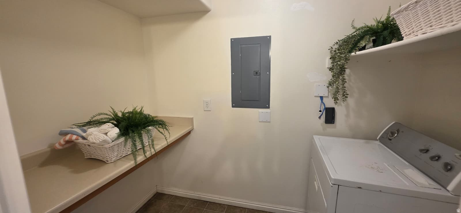 WILLOW SPRINGS - Residential Lease