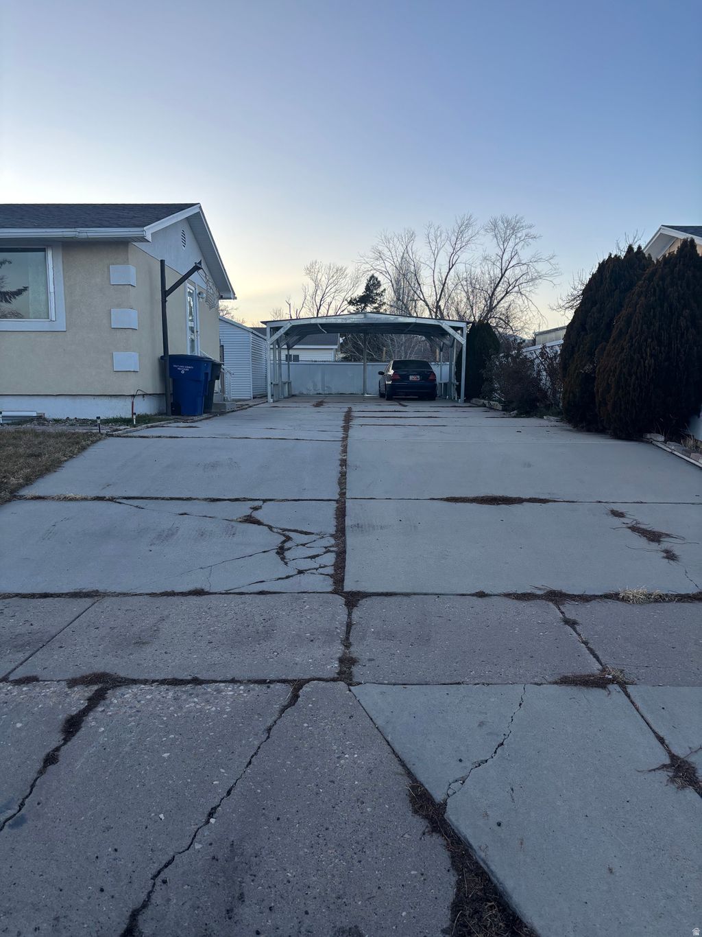 Photo of 5280 S 5420 W, Kearns, UT 84118 (MLS # 2131719)