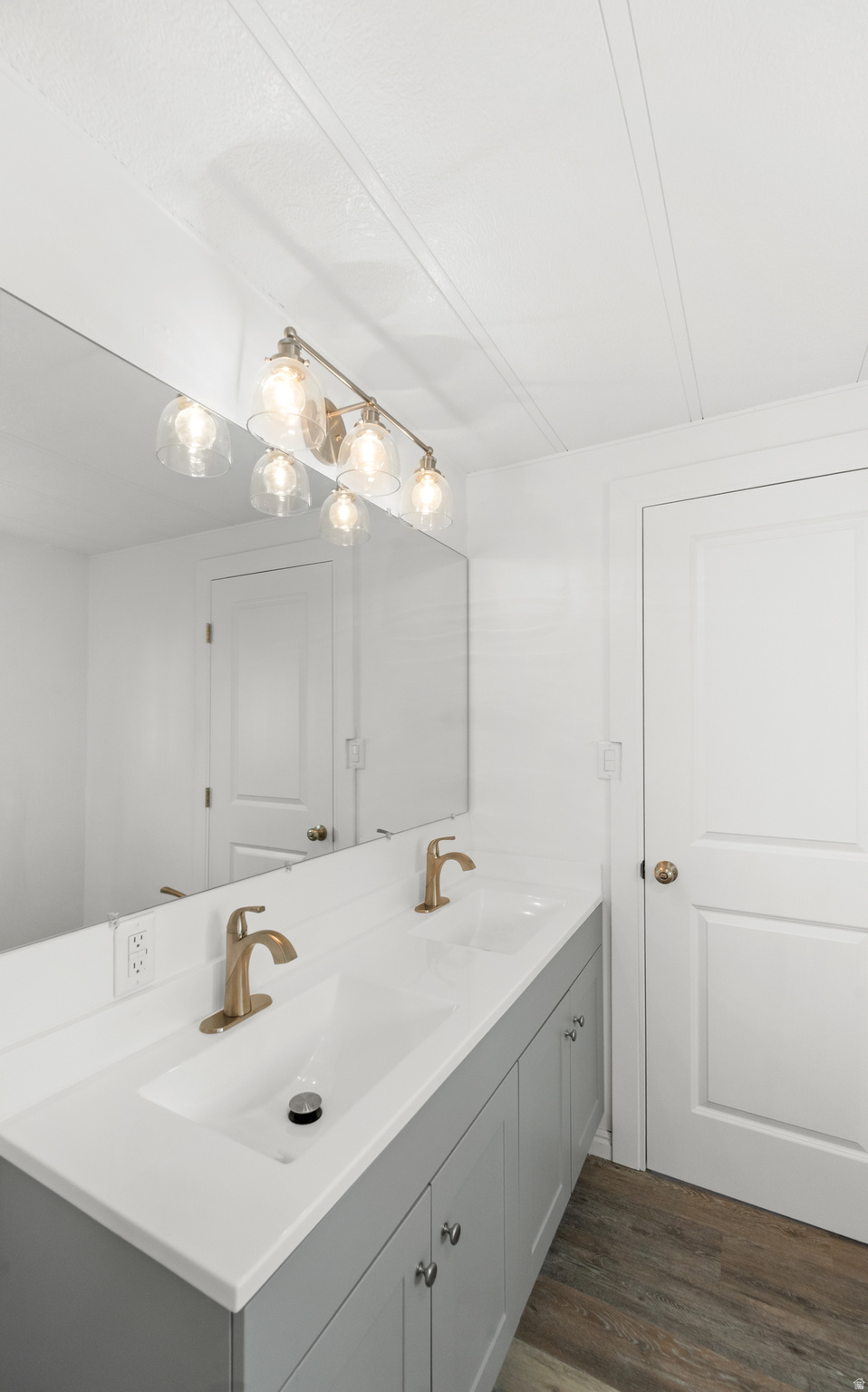 MONTE VISTA MOBILE HOME PARK - Residential