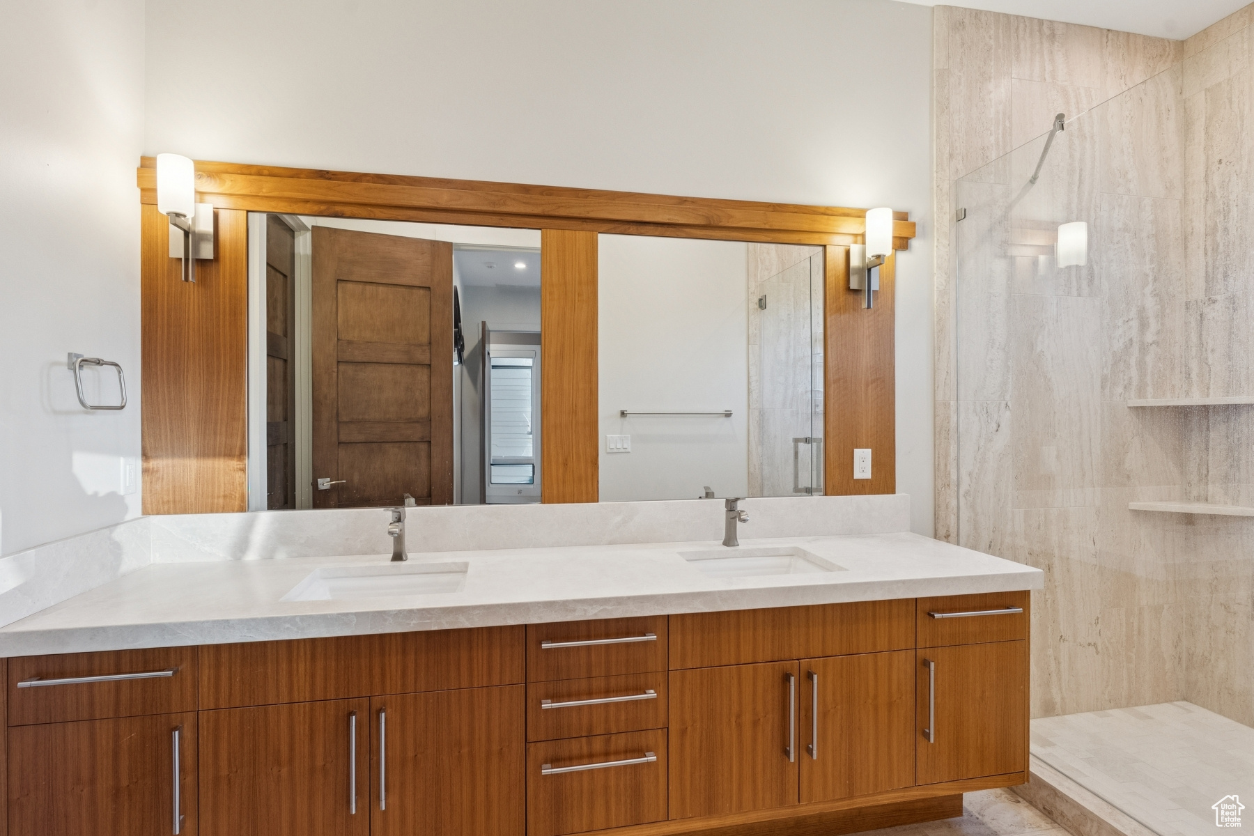 SILVER CREEK - Residential