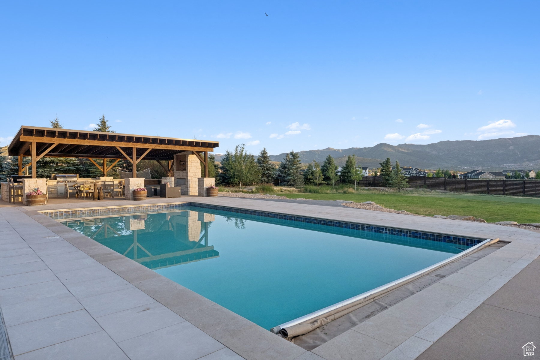 SILVER CREEK - Residential