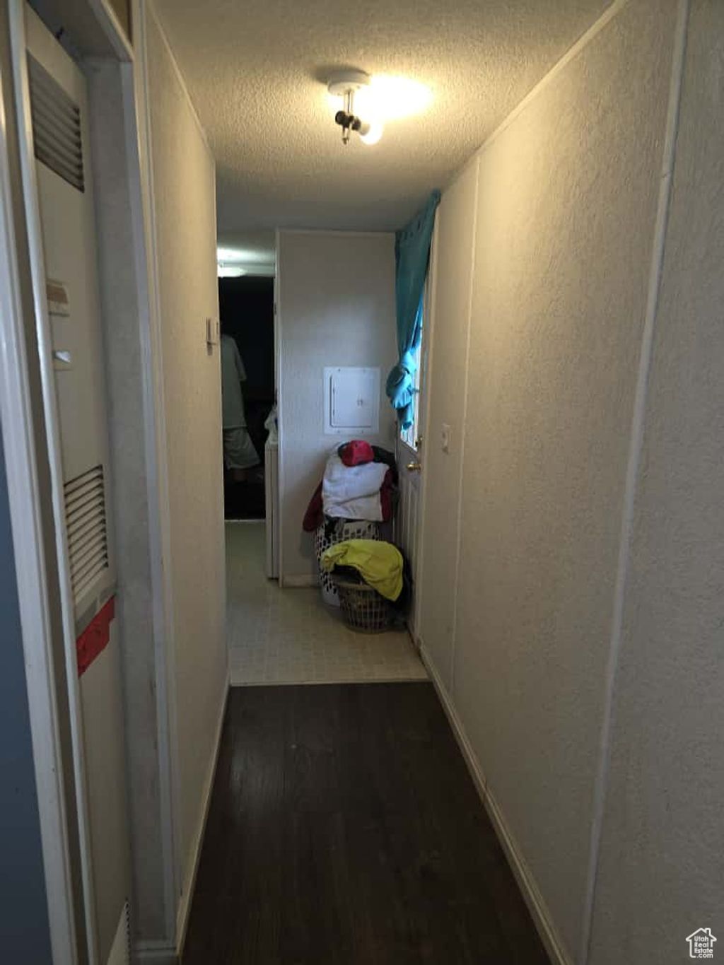 Photo of 37 W CRAWFORD Pl S, Sandy, UT 84070 (MLS # 2119566)