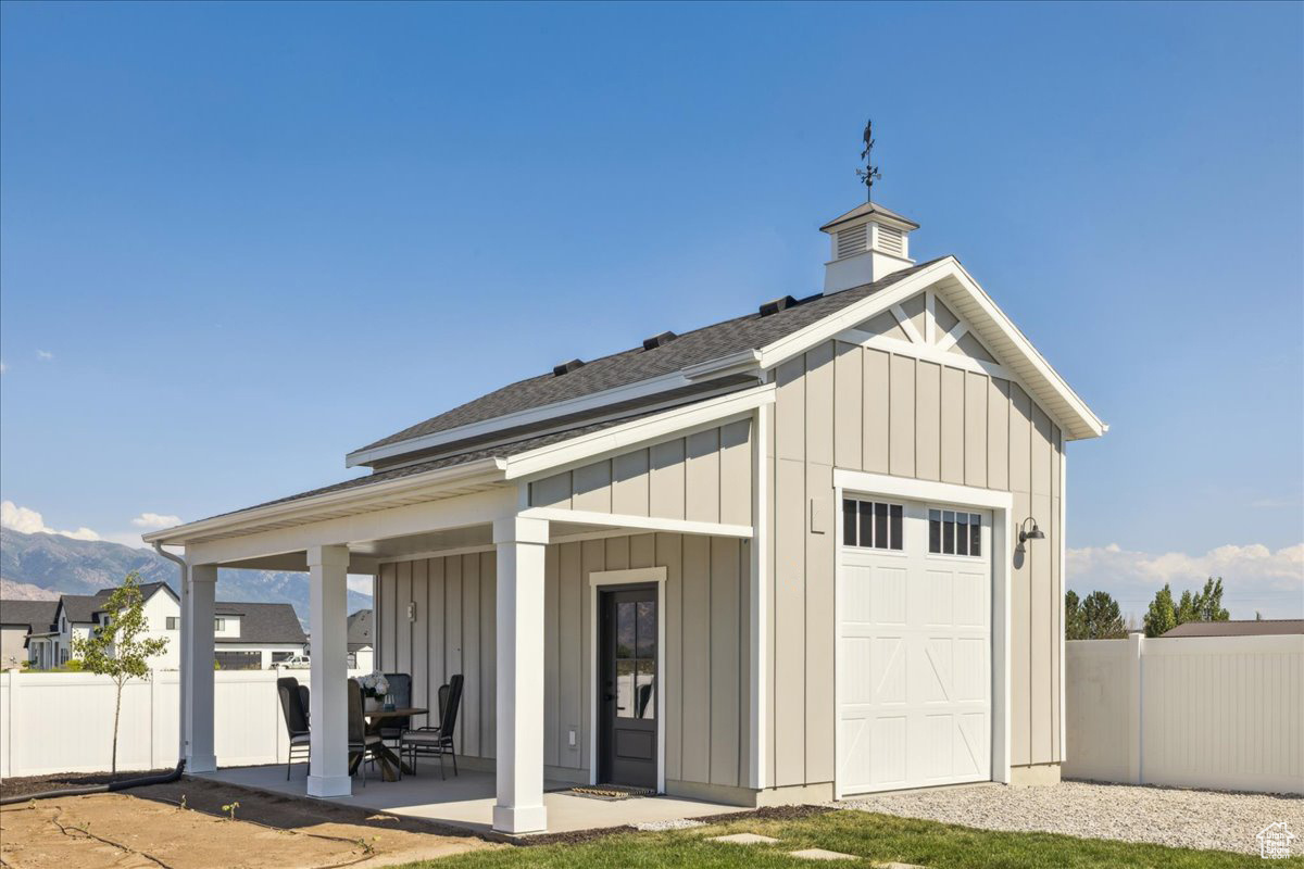 BRISTOL FARMS - Residential