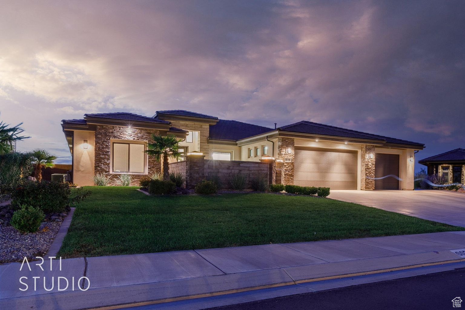 DESERTS EDGE PH 3 - Residential