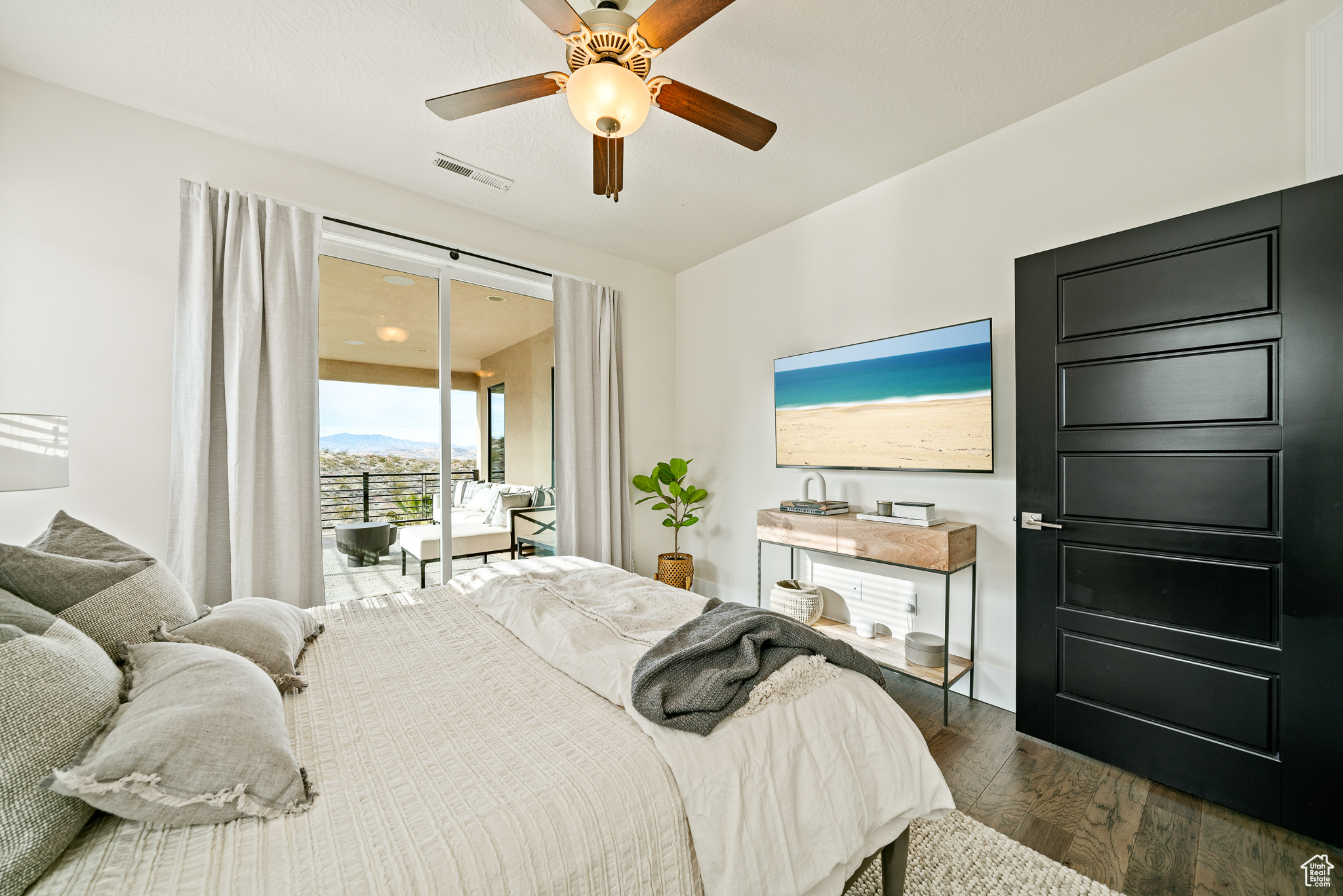 DESERTS EDGE PH 3 - Residential