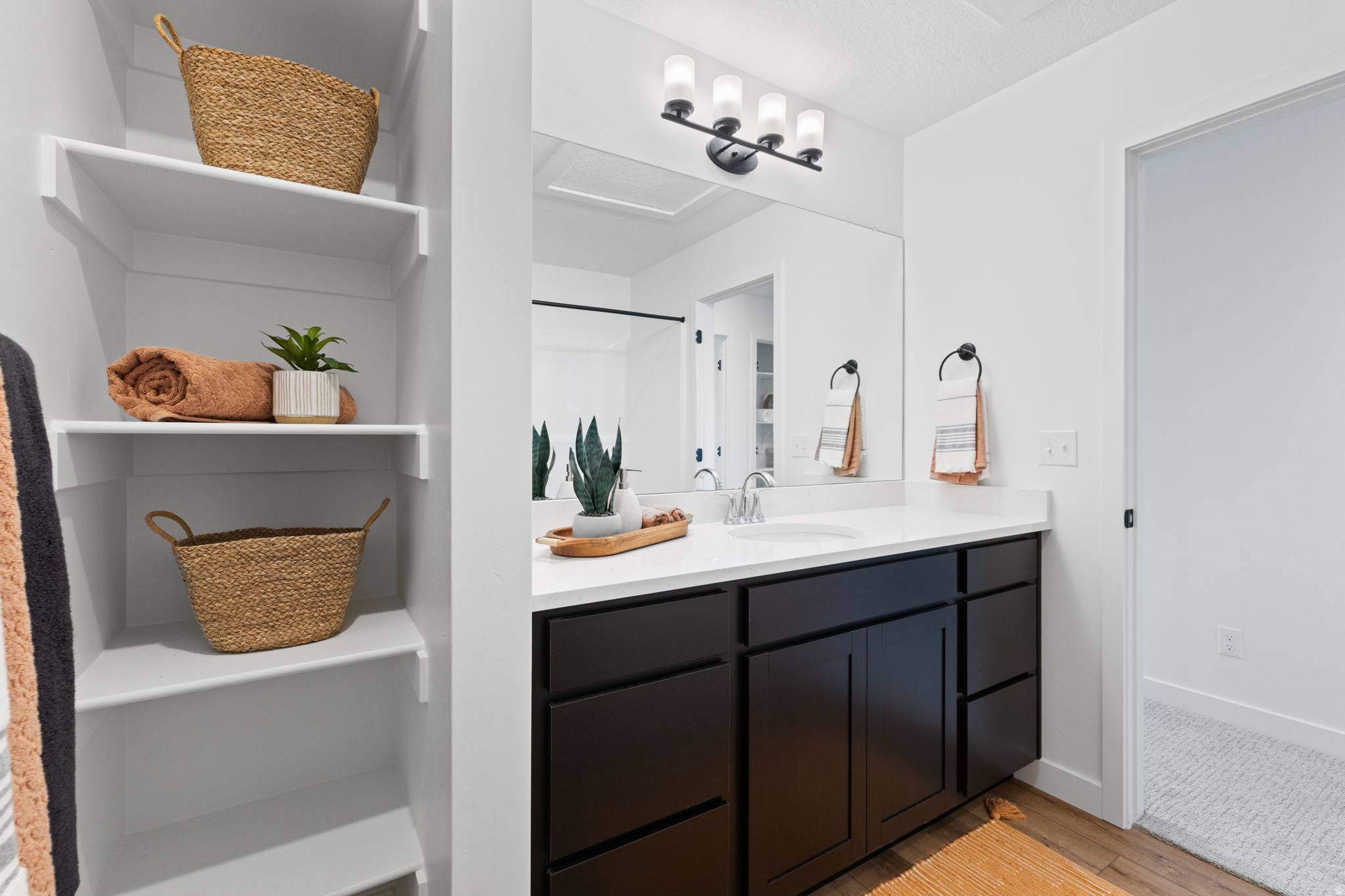 KIOWA COURT - Residential