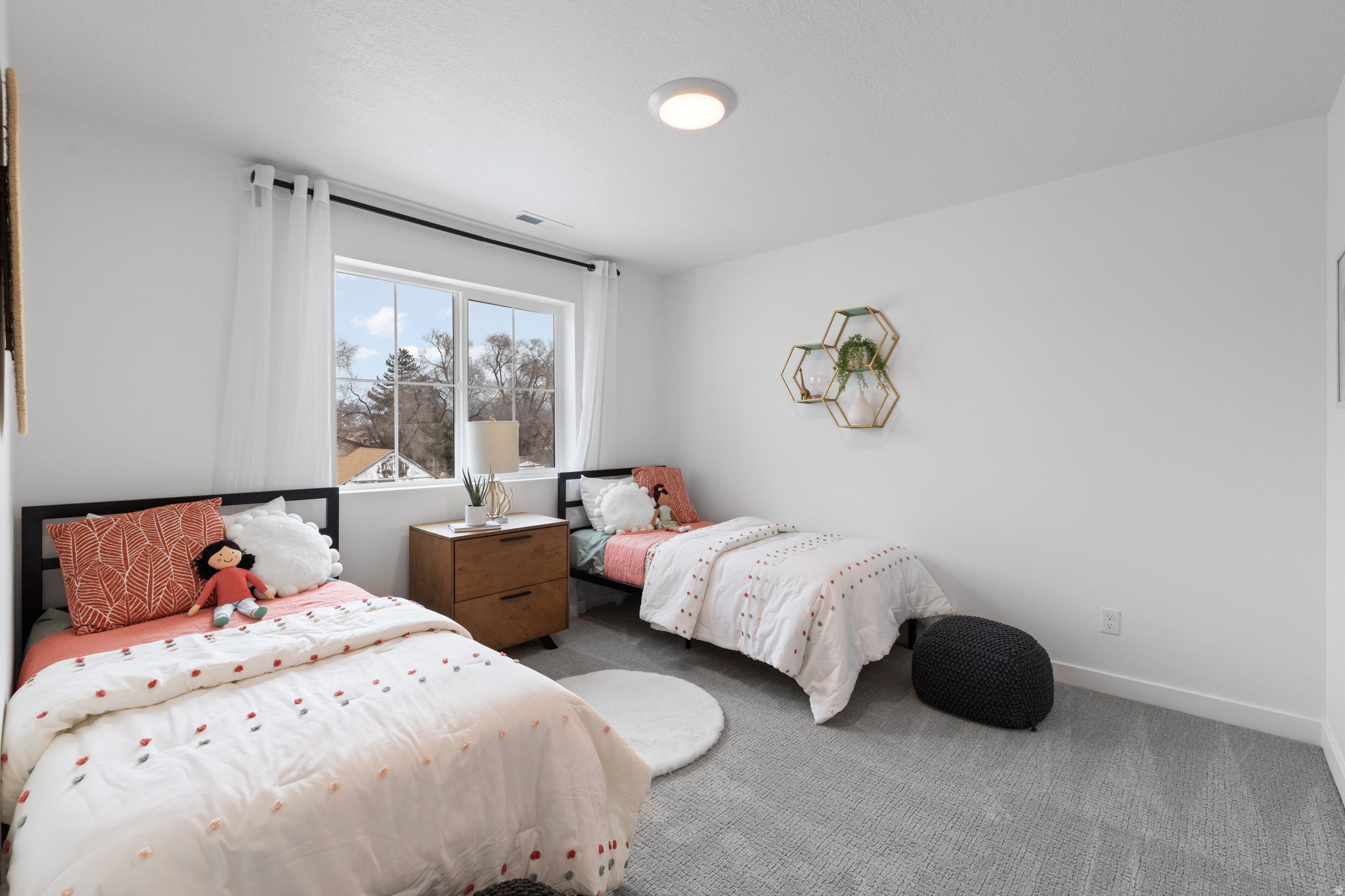 KIOWA COURT - Residential