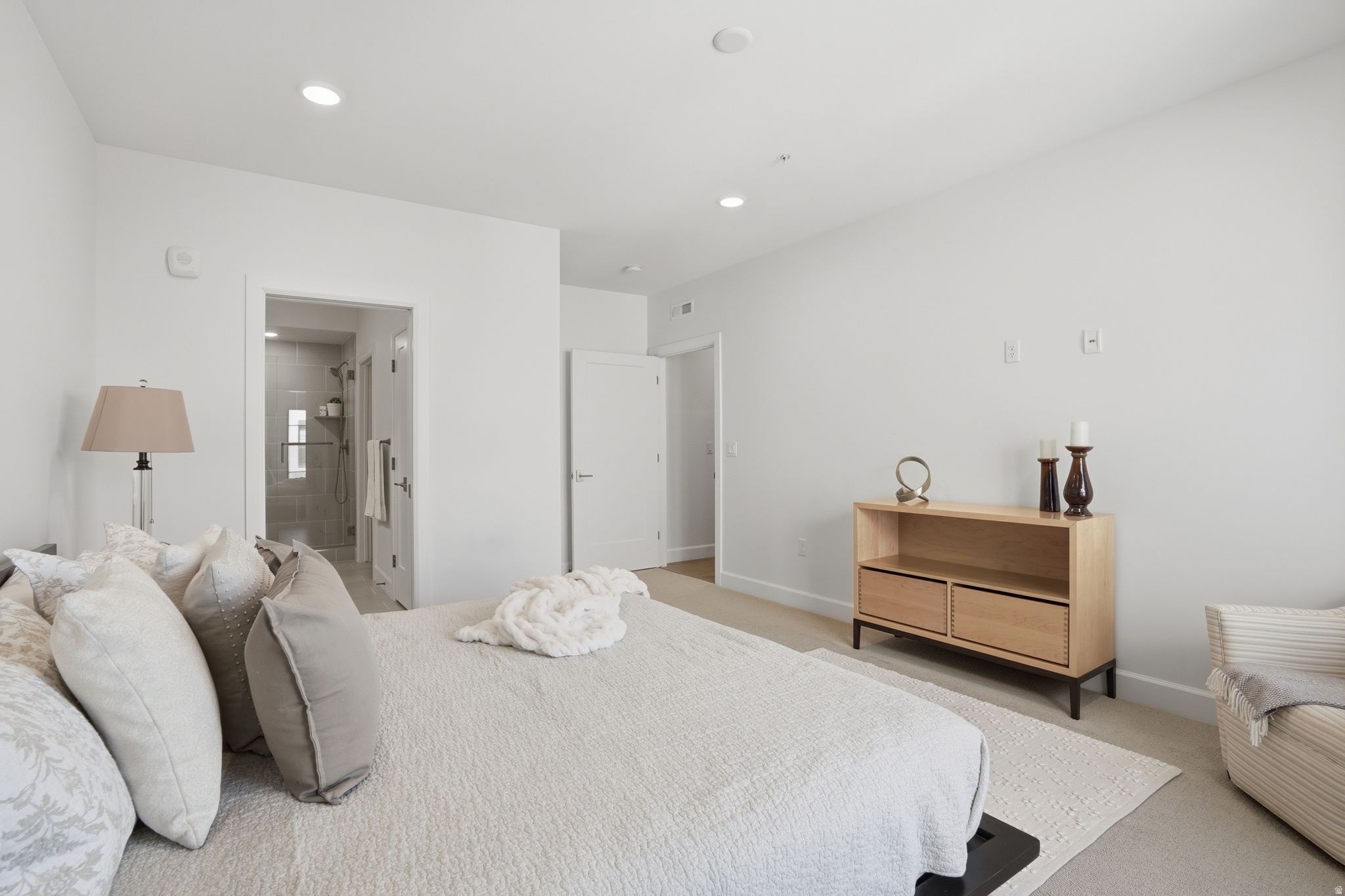 THE STATION CONDOS - Residential