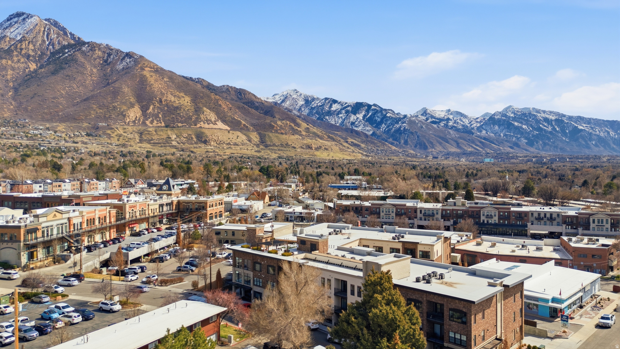 THE STATION CONDOS - Residential