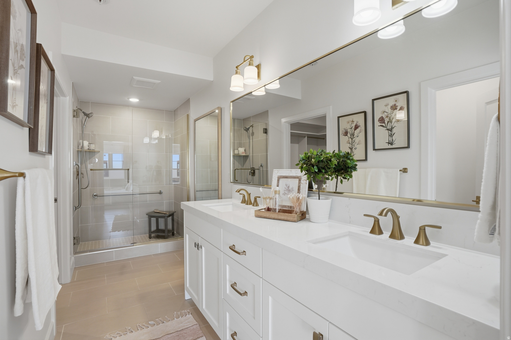 THE STATION CONDOS - Residential