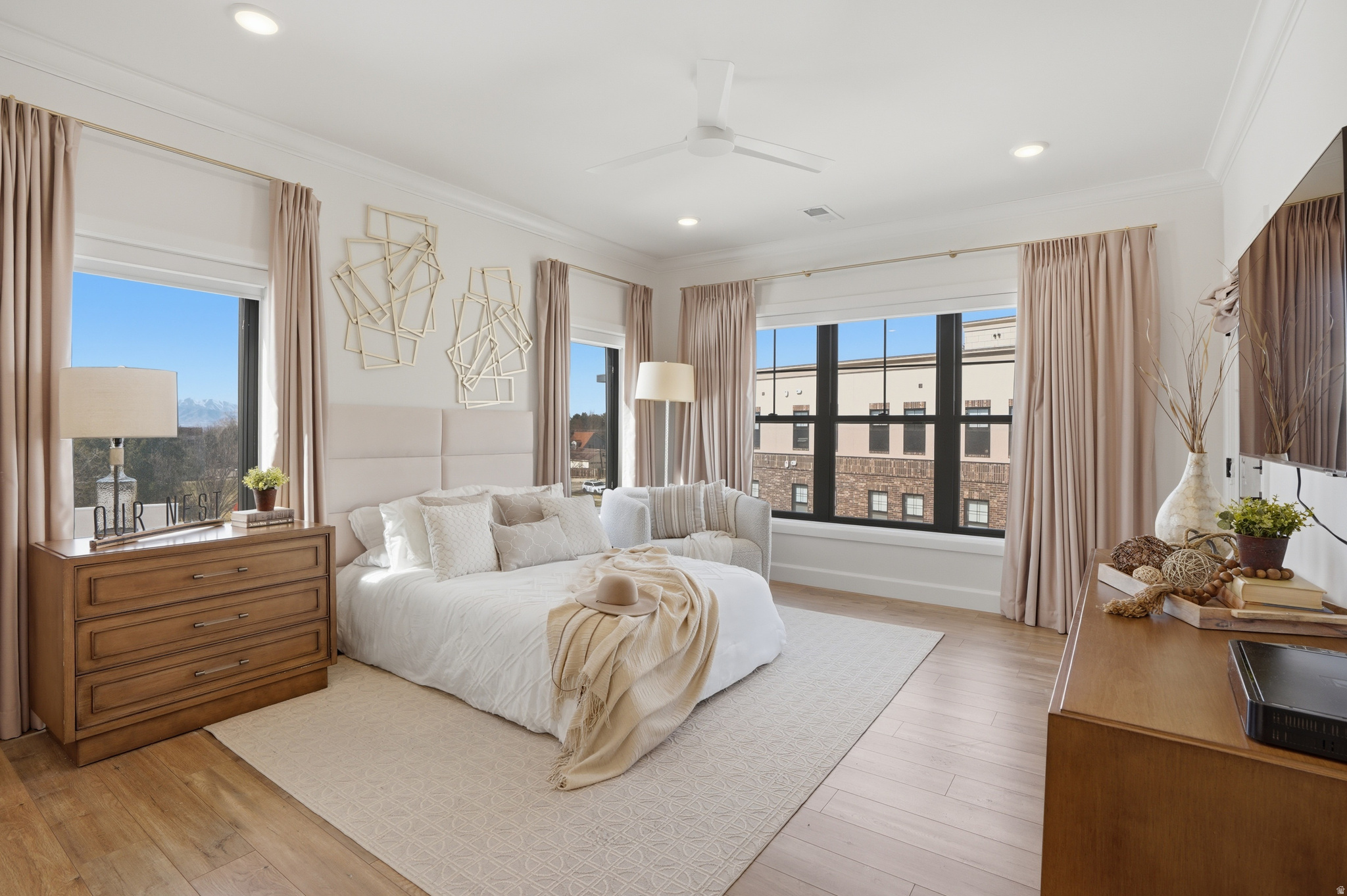 THE STATION CONDOS - Residential