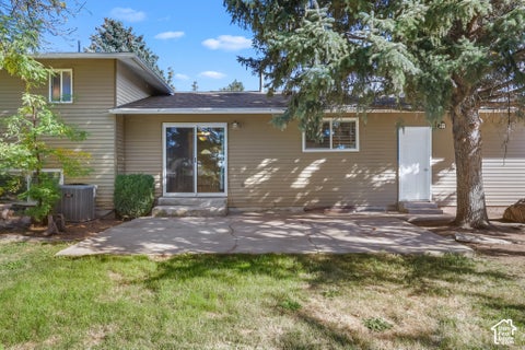 Tiny photo for 5577 S 100 E, Washington Terrace, UT 84405 (MLS # 2190189)