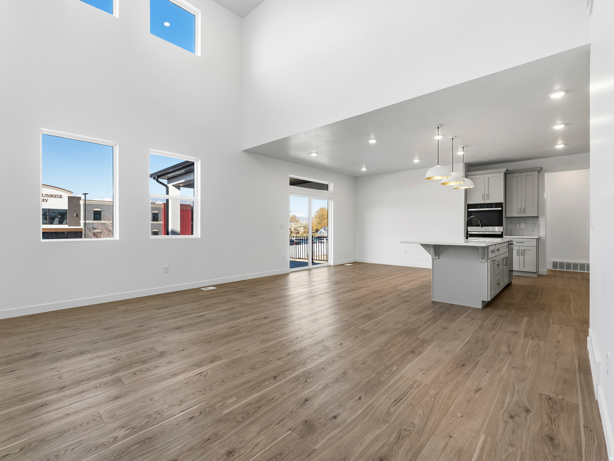 FREEDOM VIEW COVE - Residential