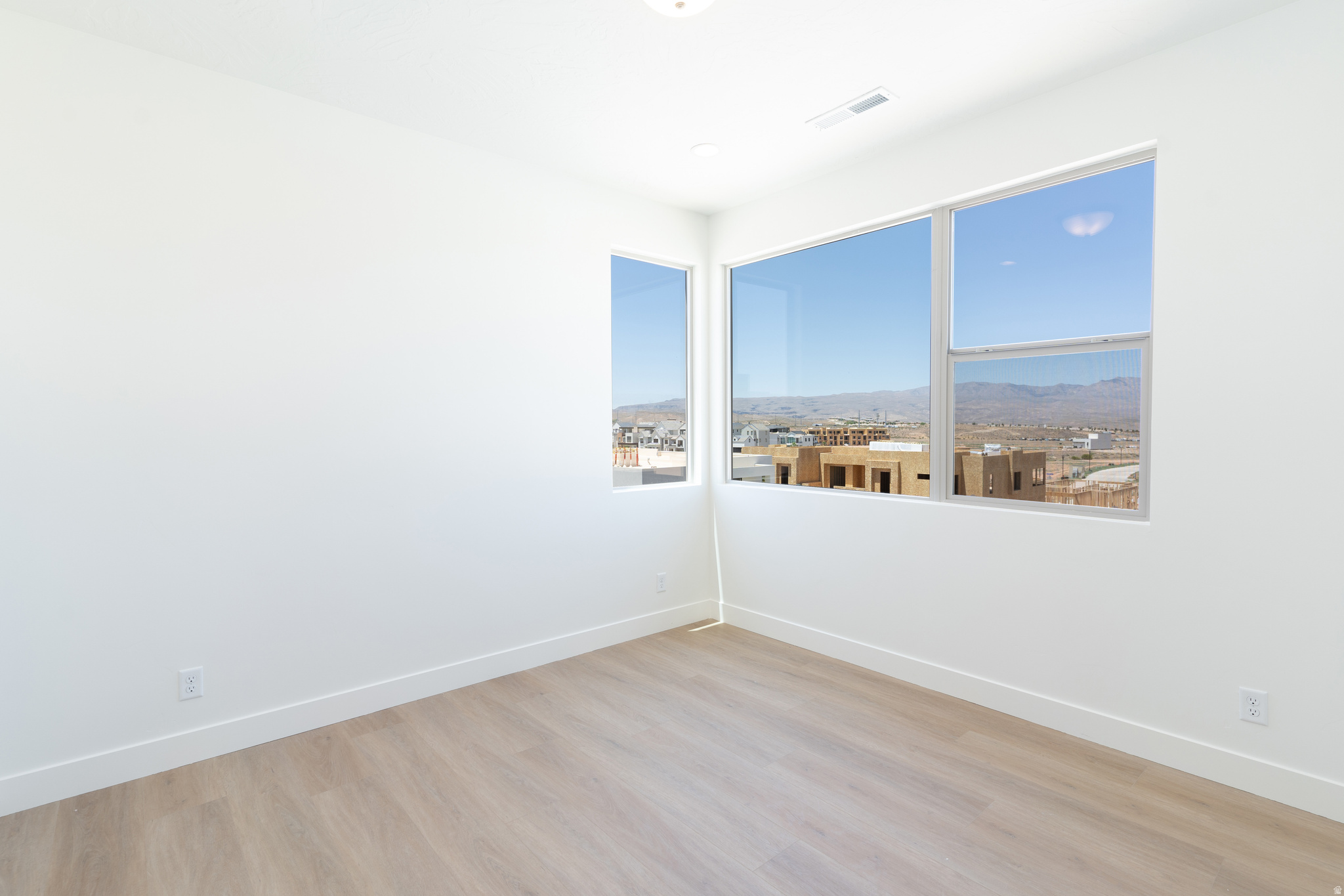 ATKINVILLE TOWNHOMES AT DESERT COLOR - Residential