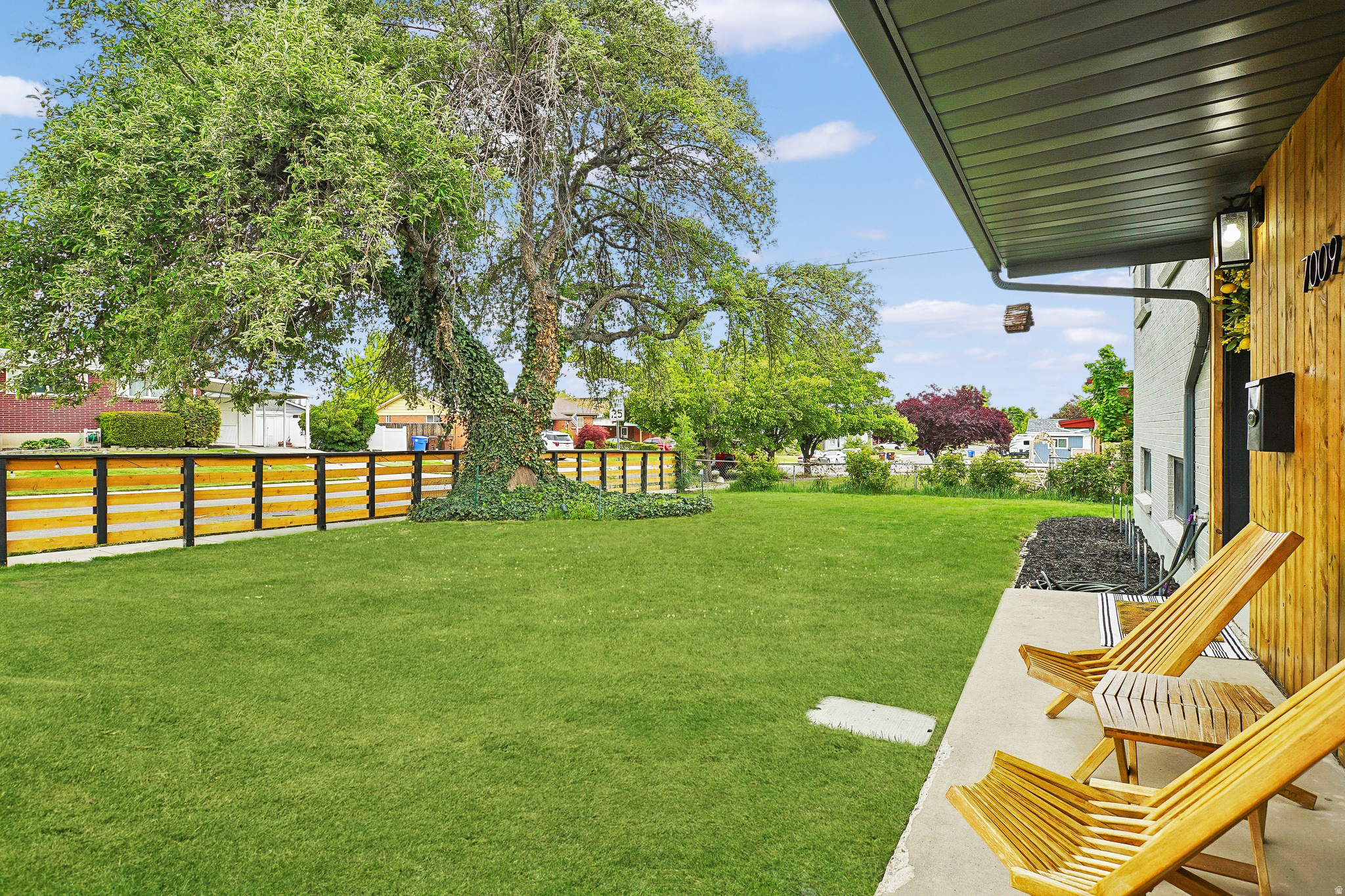GOLDEN ACRES - Residential