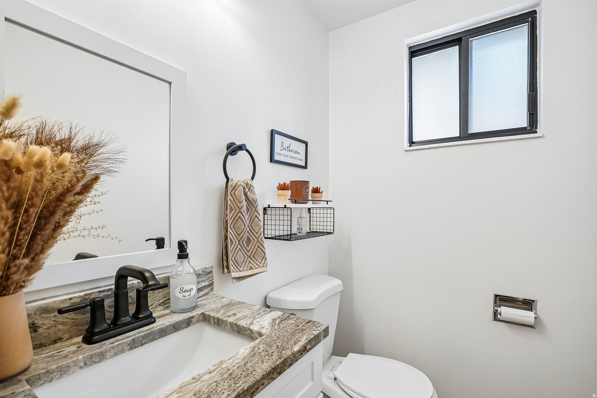 GOLDEN ACRES - Residential