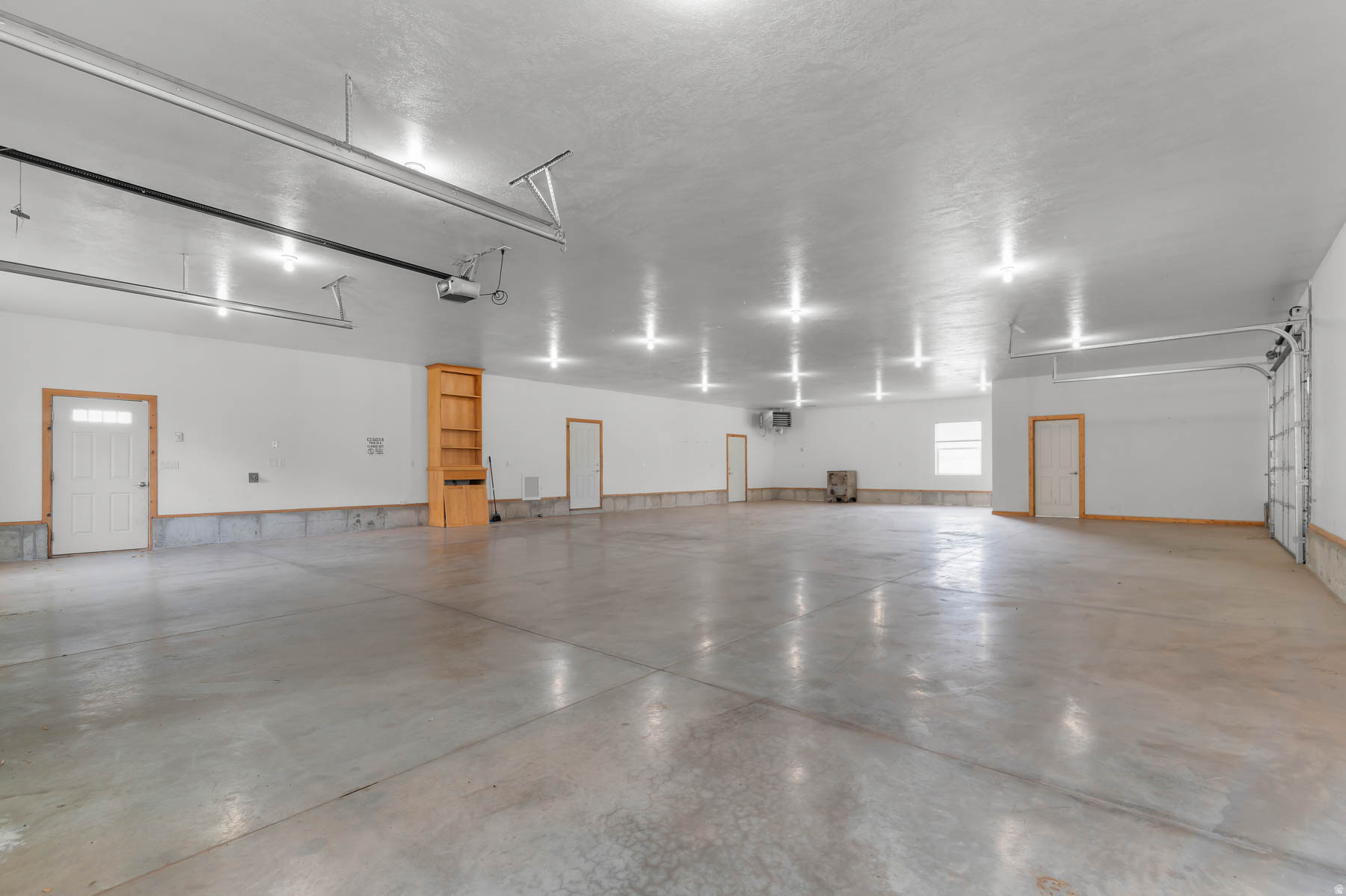 MIDWAY FARMS - Residential