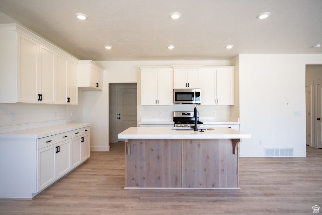 Photo of 3724 N NATHAN STREET LOT St #1033, Eagle Mountain, UT 84005 (MLS # 2119410)