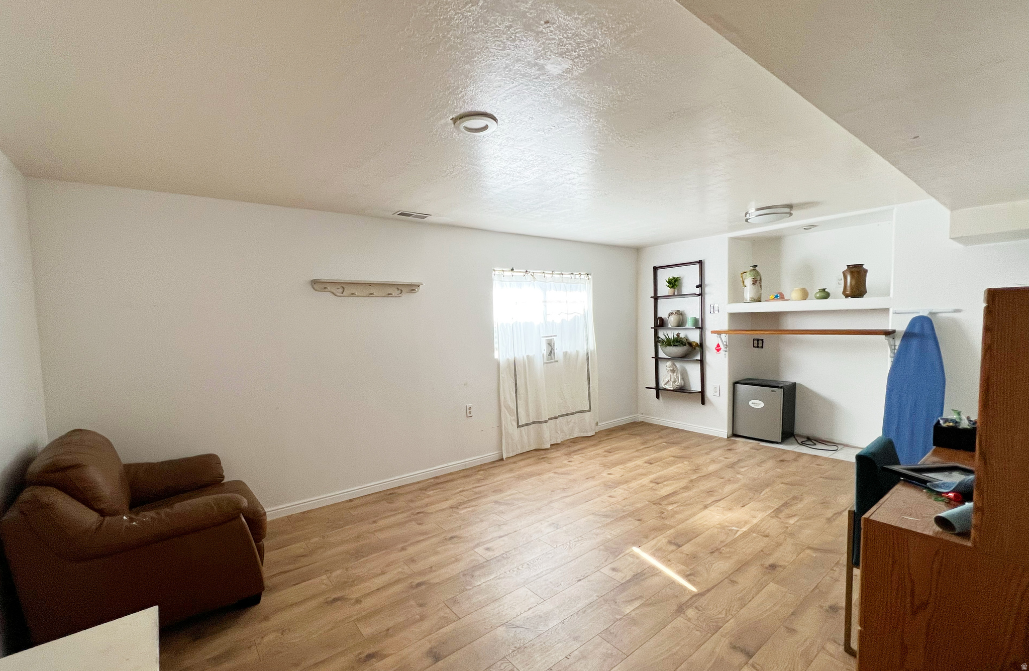 WESTWOOD #3 - Residential