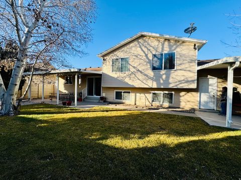 Tiny photo for 4333 W GLEN HILL CIR S, West Valley City, UT 84120 (MLS # 2135823)