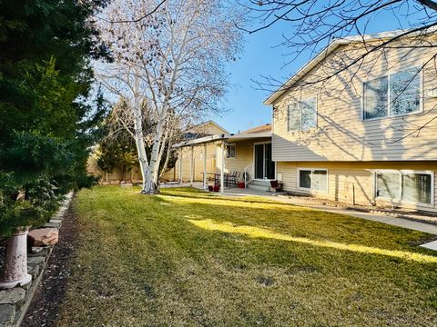 Tiny photo for 4333 W GLEN HILL CIR S, West Valley City, UT 84120 (MLS # 2135823)