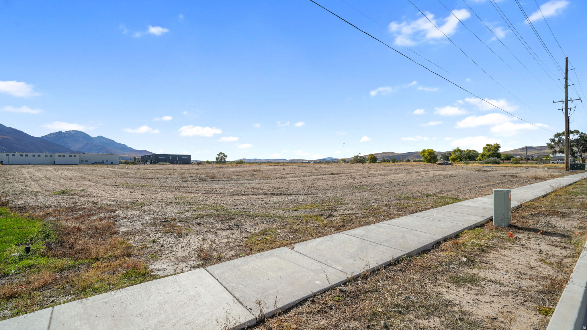 JONES - Commercial Sale