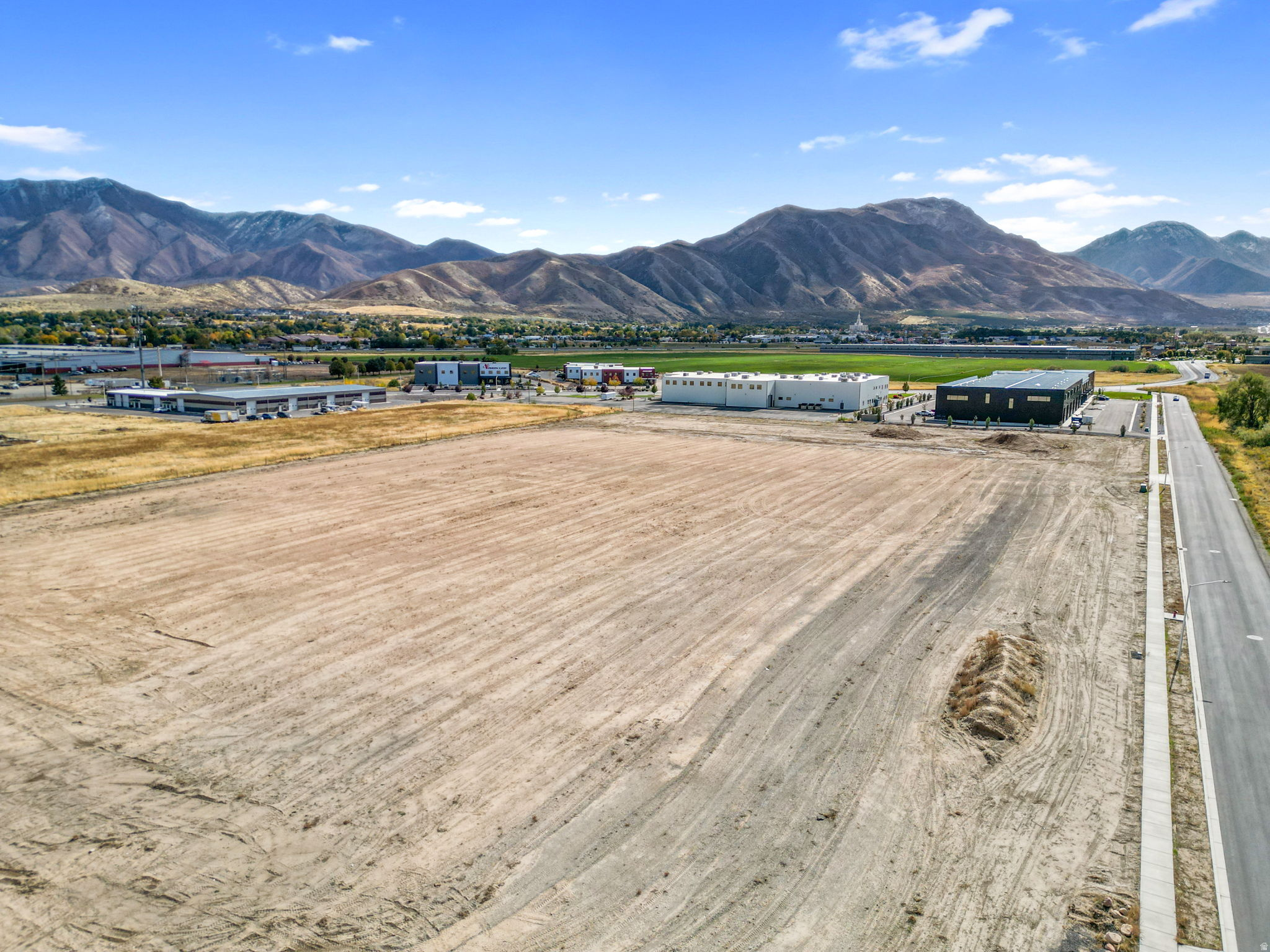 JONES - Commercial Sale