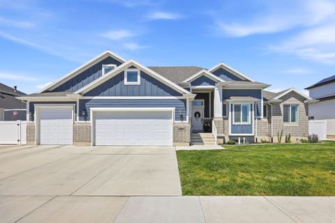 Homes For Sale - 1380 W 50<br/> Layton, UT 84041