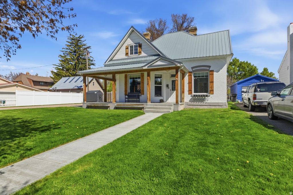 Photo of 129 E 1ST S S, Preston, ID 83263 (MLS # 2154966)