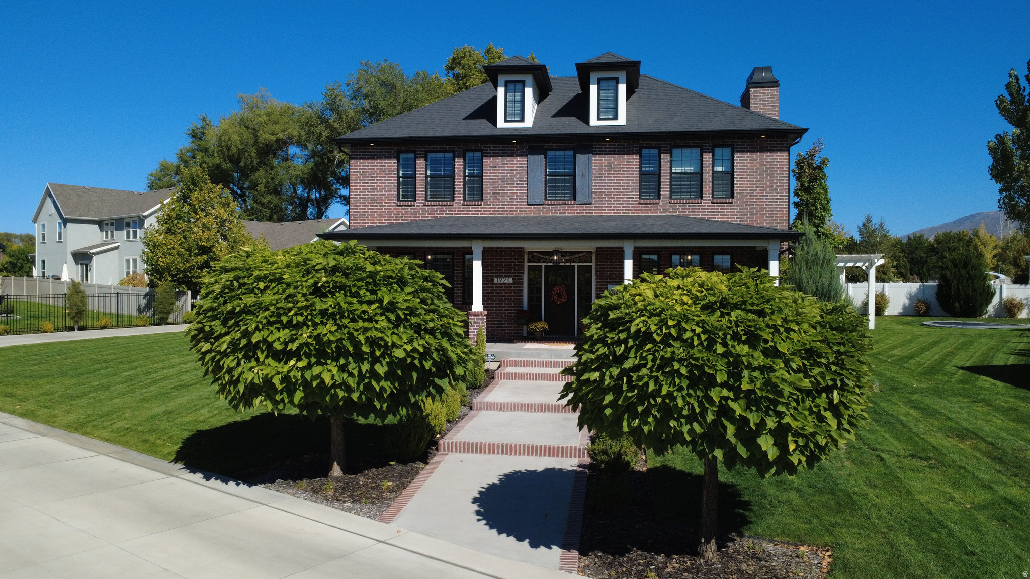 HILL FARMS - Residential