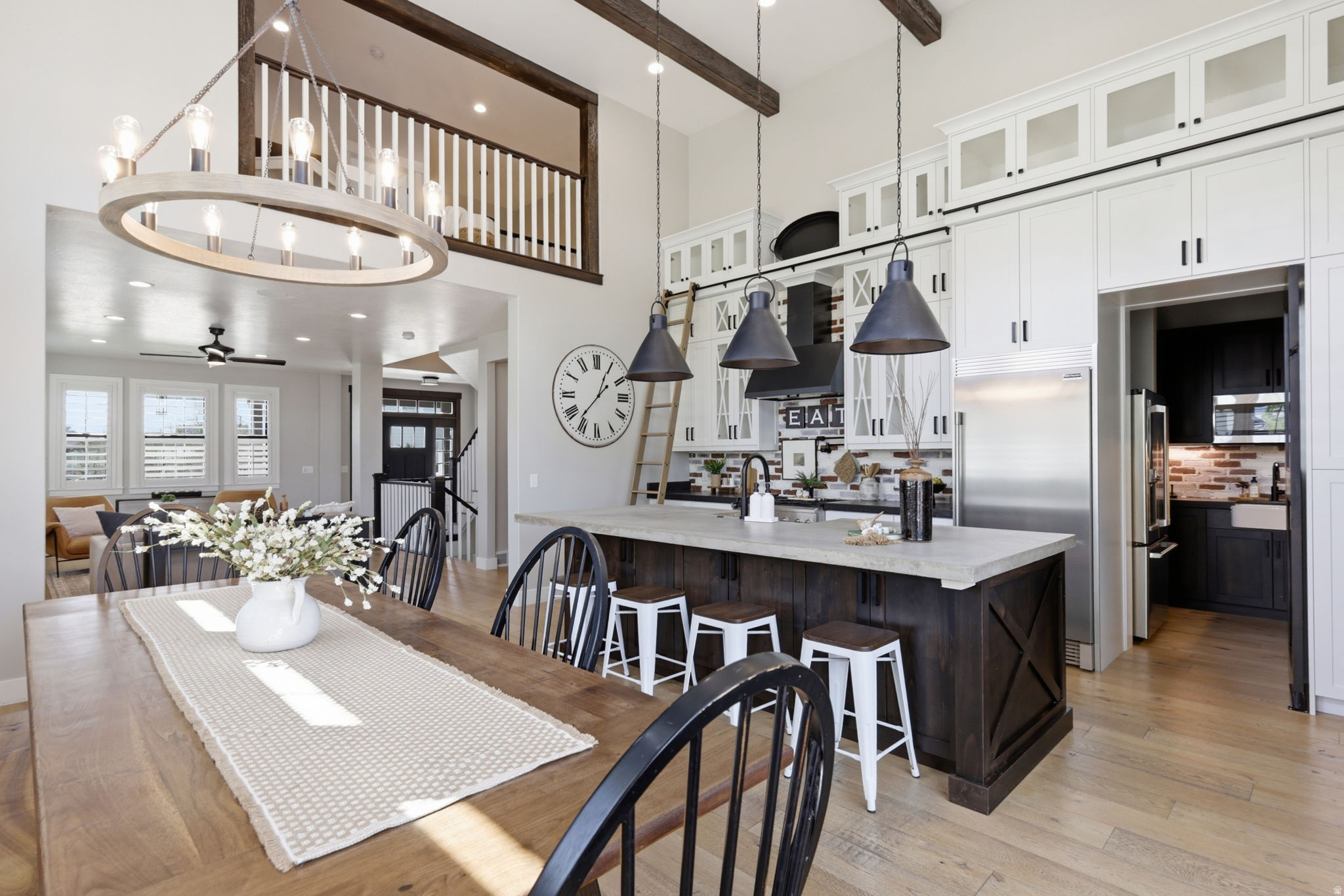 HILL FARMS - Residential