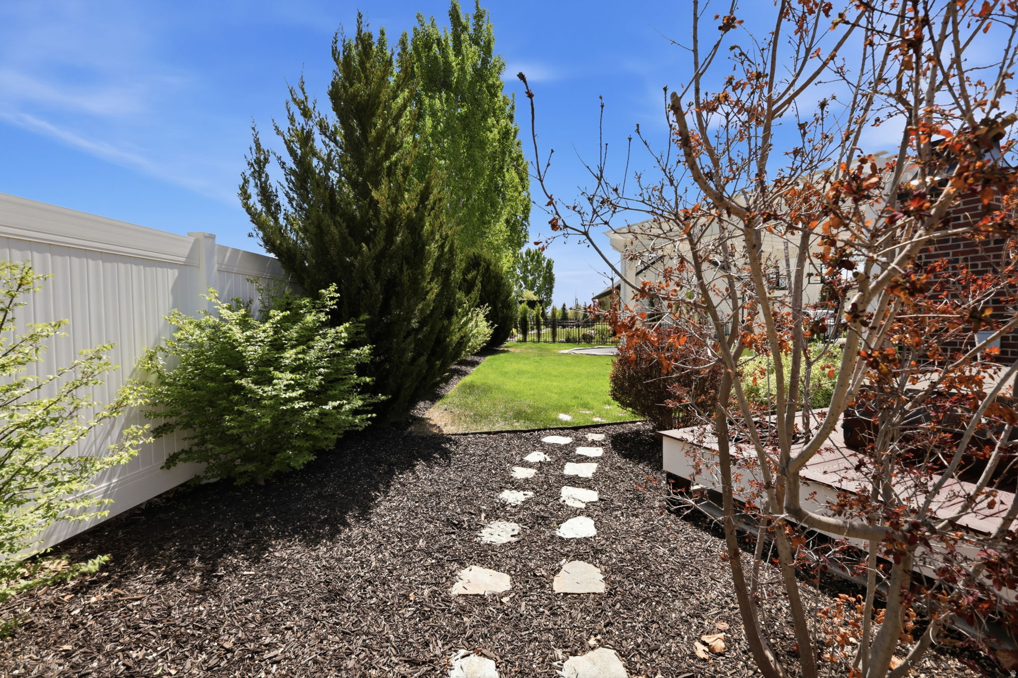 HILL FARMS - Residential