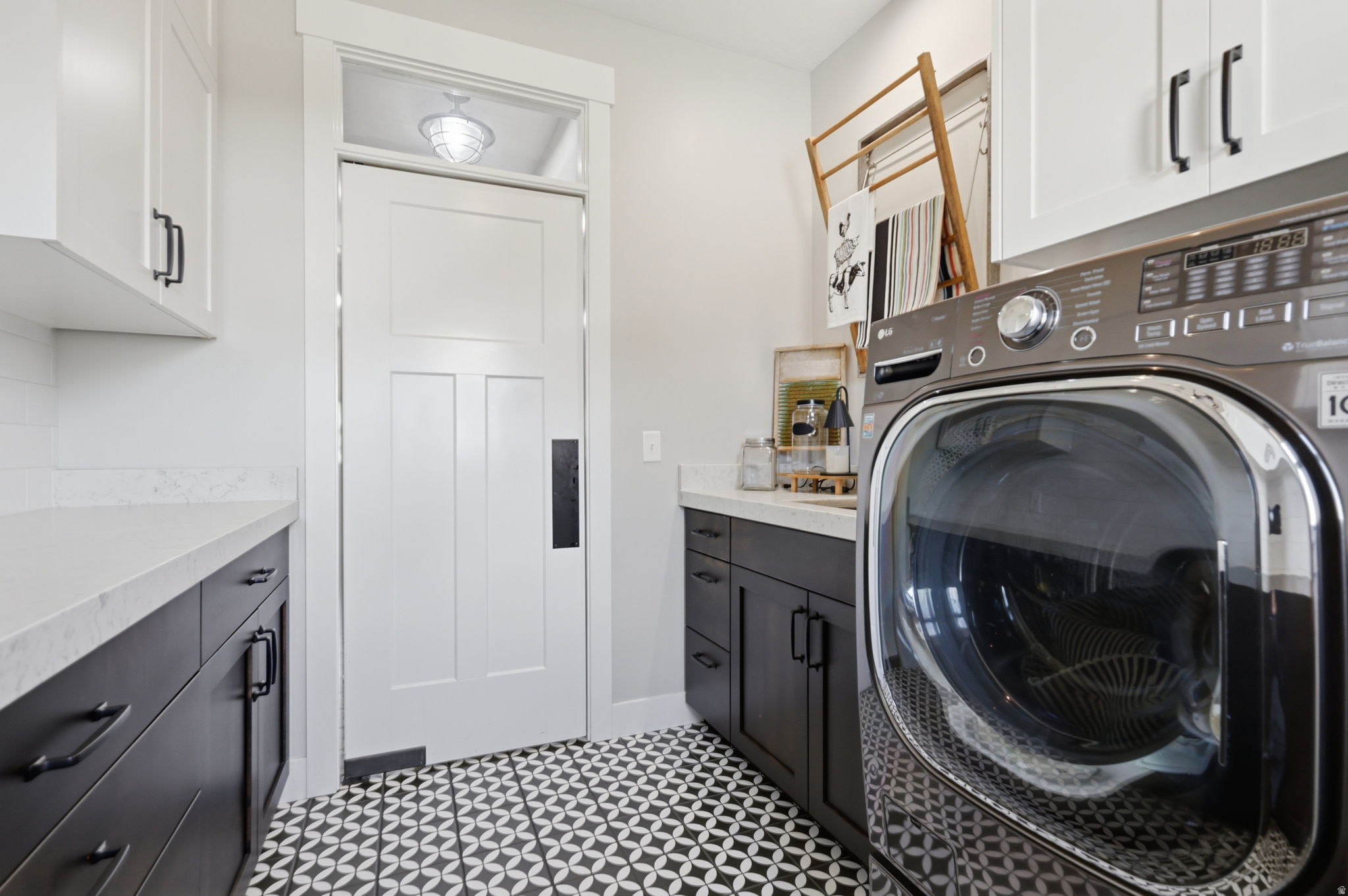 HILL FARMS - Residential