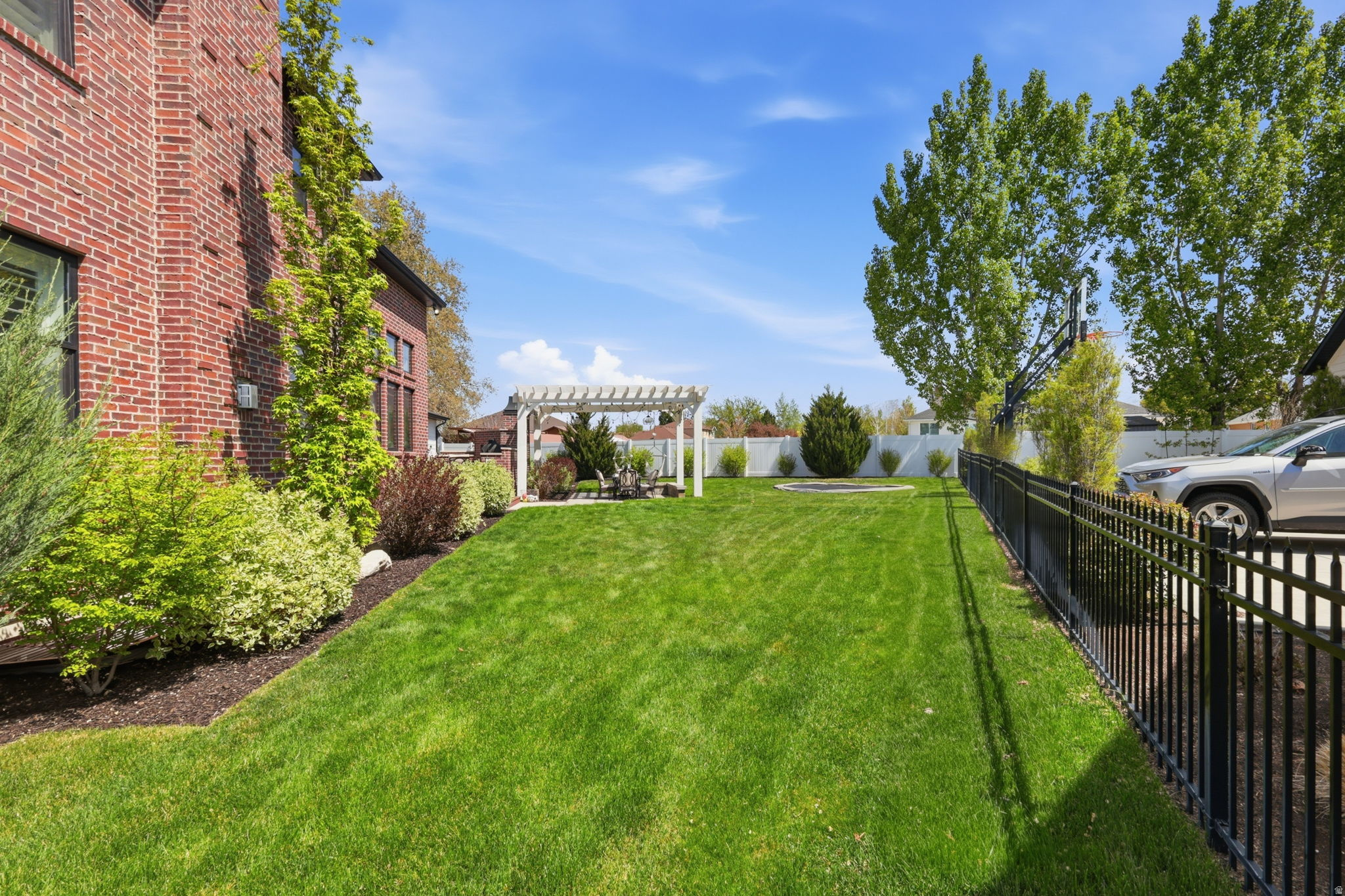 HILL FARMS - Residential