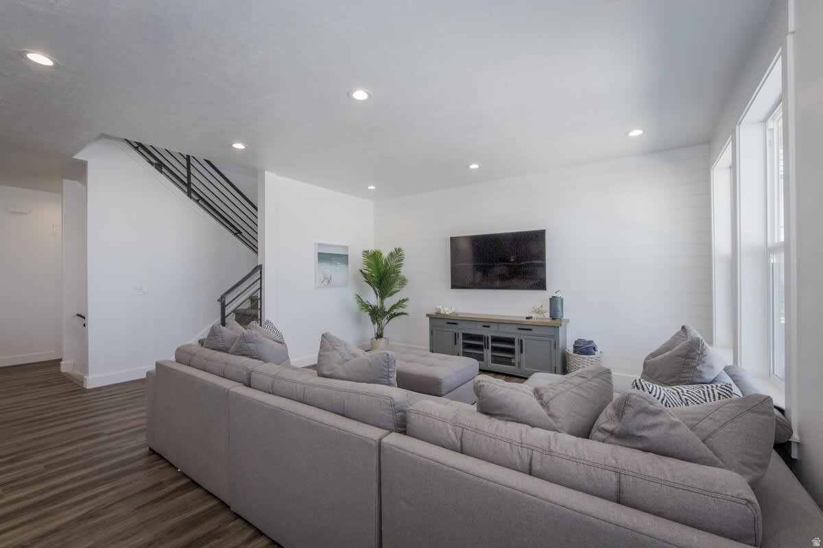 LEGACY BEACH PUD LOT 8 - Residential
