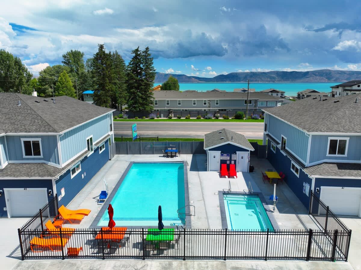 LEGACY BEACH PUD LOT 8 - Residential