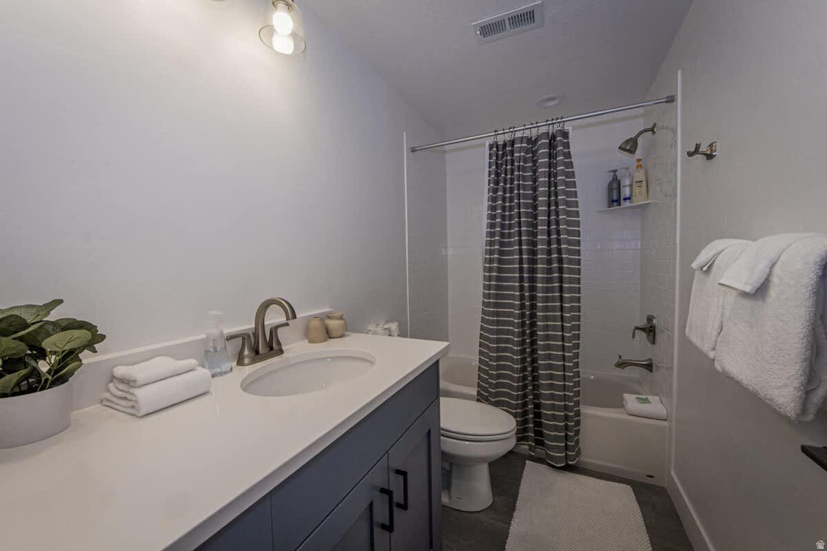 LEGACY BEACH PUD LOT 8 - Residential