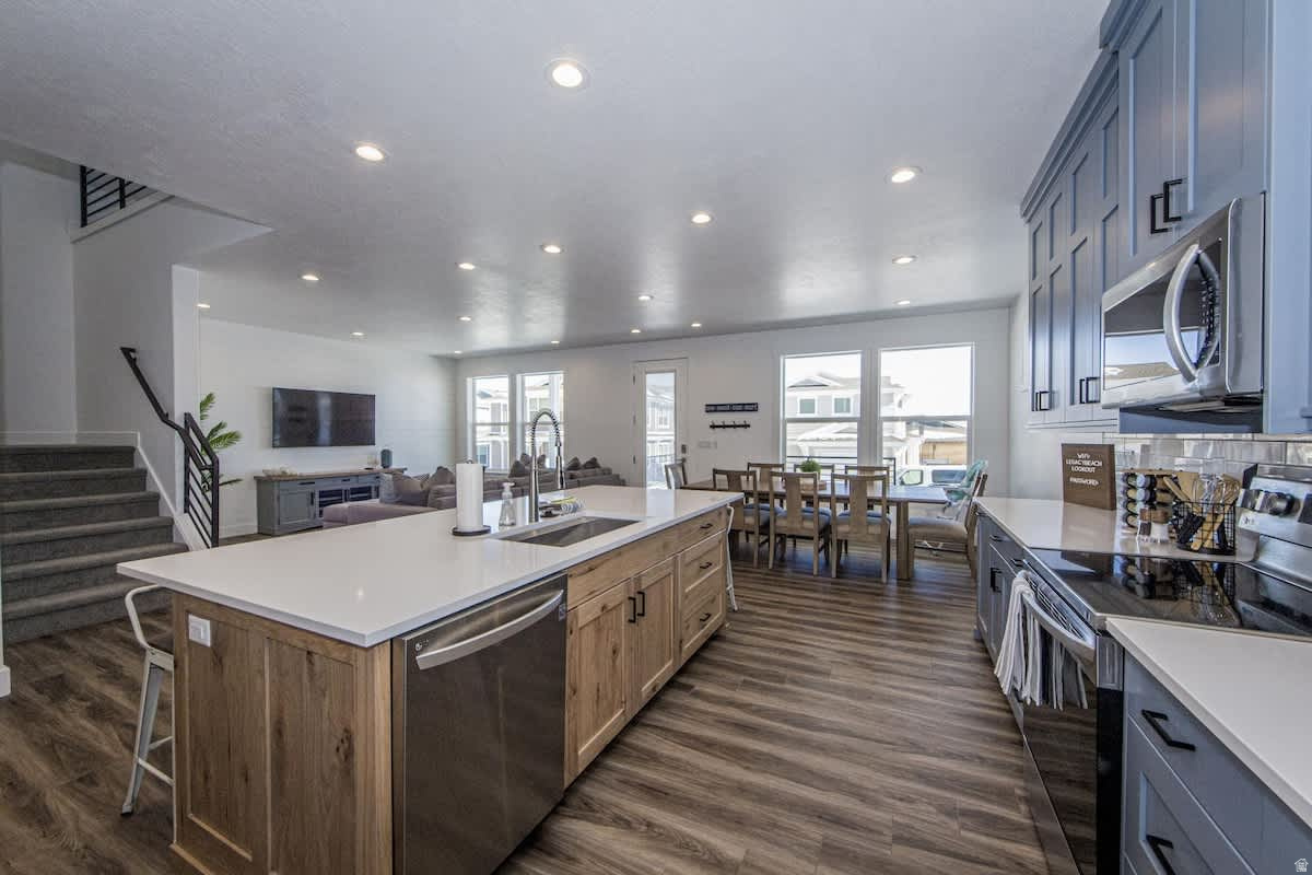 LEGACY BEACH PUD LOT 8 - Residential