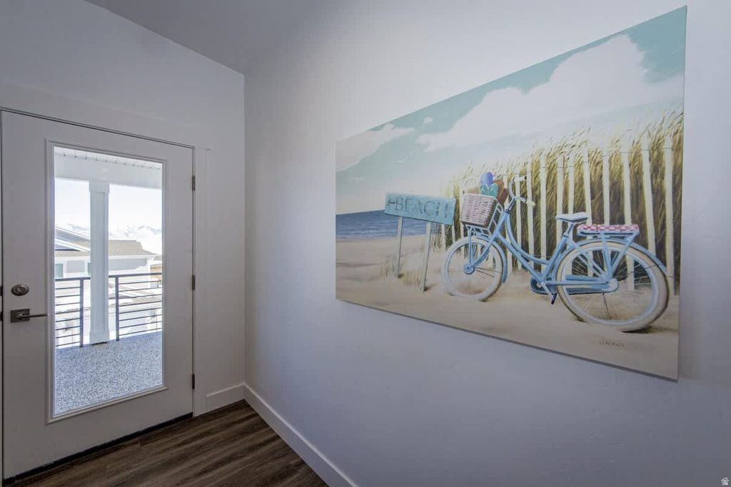 Photo of 601 S AMBER LN, Garden City, UT 84028 (MLS # 2154501)