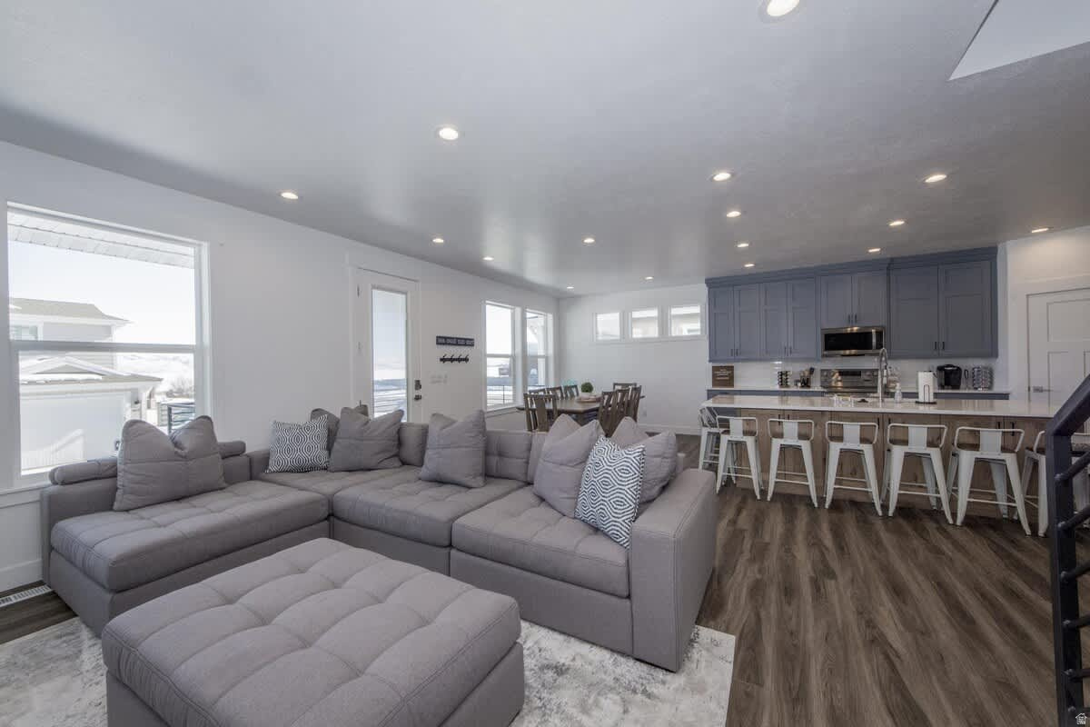 LEGACY BEACH PUD LOT 8 - Residential
