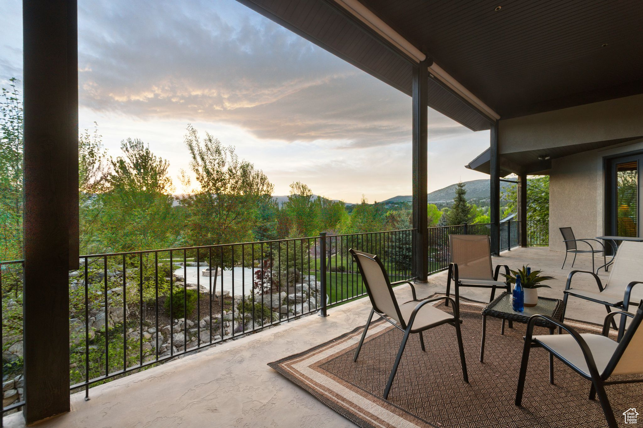 CROSSINGS AT LAKE CR - Residential