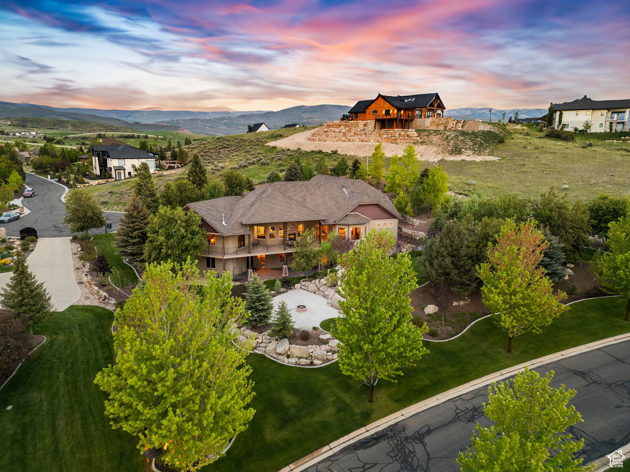 CROSSINGS AT LAKE CR - Residential